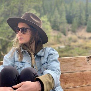 Meet your Posher, Lucy